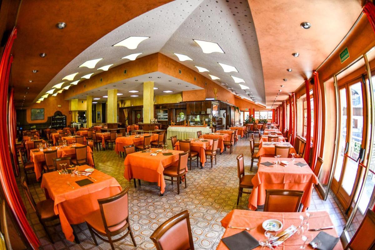 Hotel Monte Nebin 桑佩伊雷 外观 照片